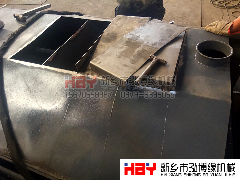 有好多客戶反映平面回轉(zhuǎn)篩出料端會有積料,這是為什么呢